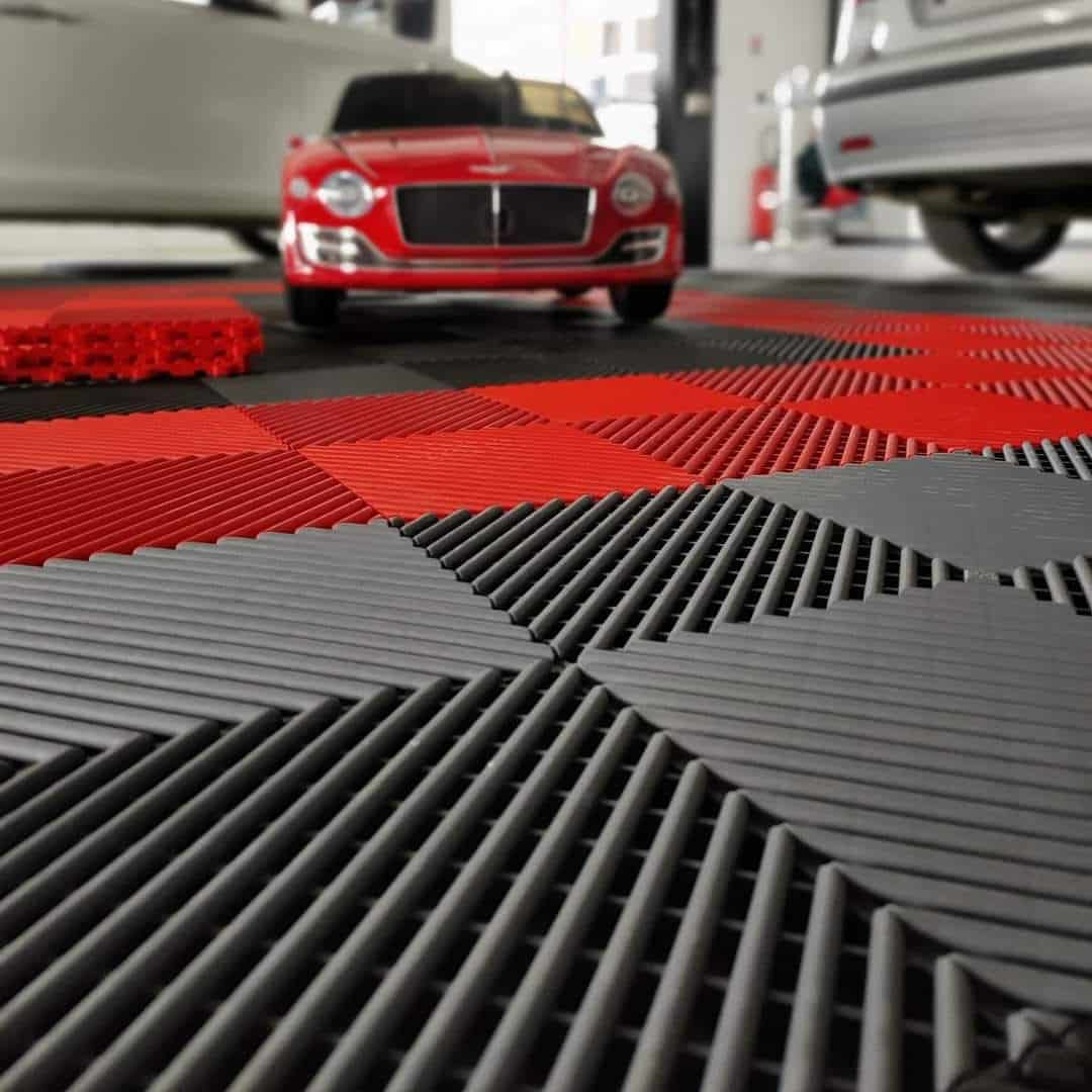 Notre dalle de sol pro damier au design et aux performances améliorées